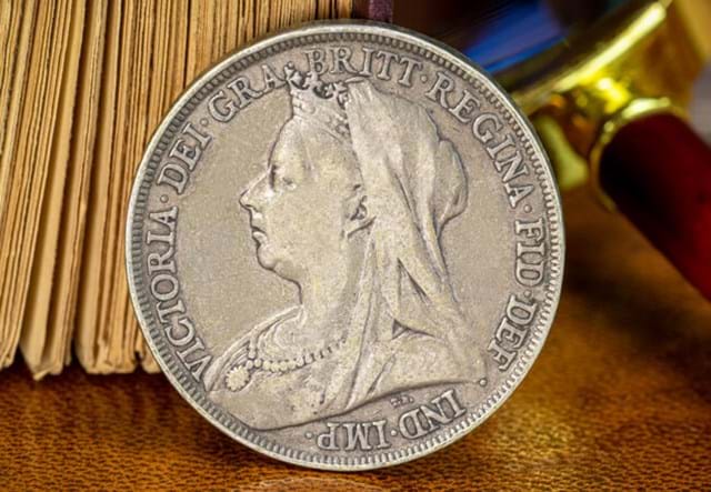 Queen Victoria Silver Crown Collection The Old Head Obverse