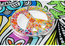 1oz Silver Proof coin to commemorate the Summer of Loven of 1967/68. Combines the hippie symbols of peace, flowers and tie-dye. Comes complete with colourful collectors tin box.