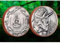 This coin features brand new bi-metal technology, a copper cover with 2 silver toppings. Featuring ultra-high relief the design features a Triceratops dinosaur on the reverse. 
