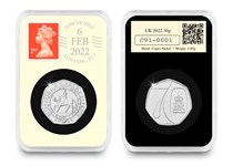 The 2022 Platinum Jubilee 50p has been preserved in this special one-day-only DateStamp™ issue, marking the Queen’s Platinum Jubilee.