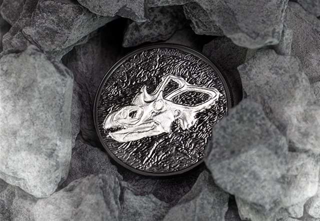Canada 2022 Discovering Dinosaurs: Mercury's Horned Face Silver Proof Coin Reverse surrounded by rocks