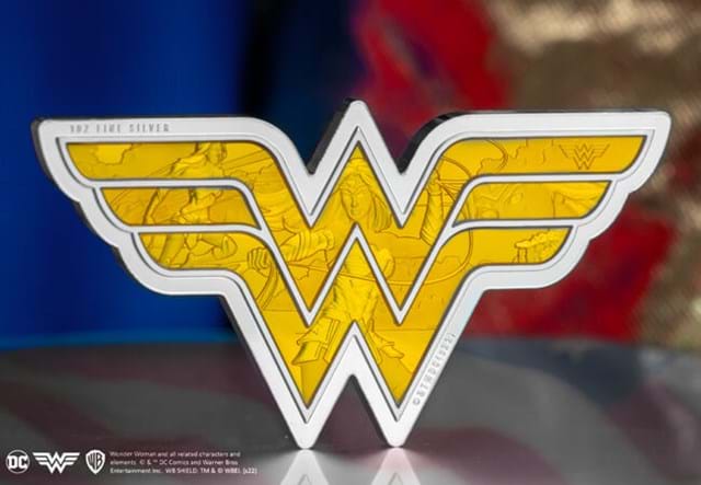 Wonder Woman Shaped Coin Reverse Up Front