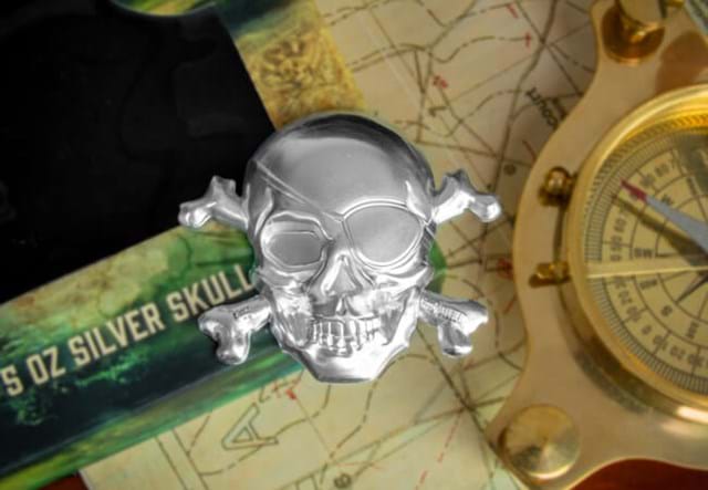 Treasure Island 5Oz Silver Skull Lifestyle 1