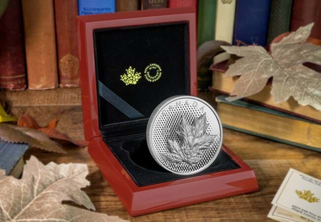 2023 Canada 5Oz Maple Leaf In Box
