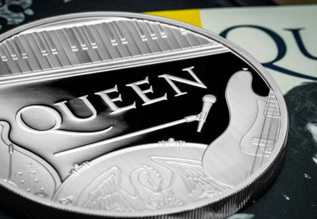 Queen Silver 5Oz Lifestyle 03