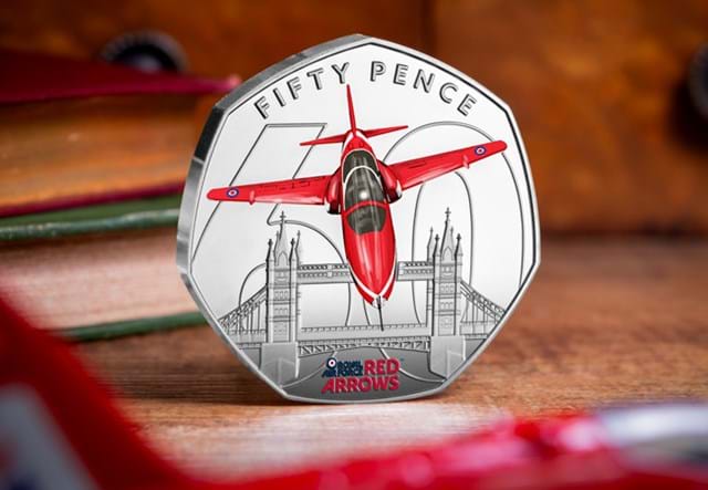 Red Arrows Silver 5Oz Lifestyle 01