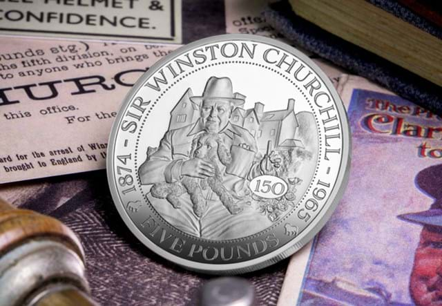 Churchill Silver £5 Set Lifestyle 05