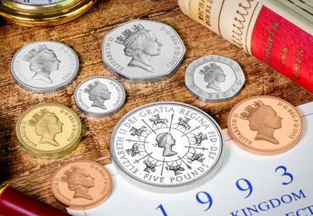 The 1993 Royal Mint Proof Set contains the following coins. £1, 50p, 20p, 10p, 5p, 2p, and 1p.