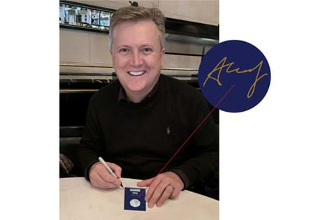 The Royal Mint have issued a 50p celebrating The Snowman™. This coin is finished in Brilliant Uncirculated quality and encapsulated in packaging exclusively signed by Aled Jones.