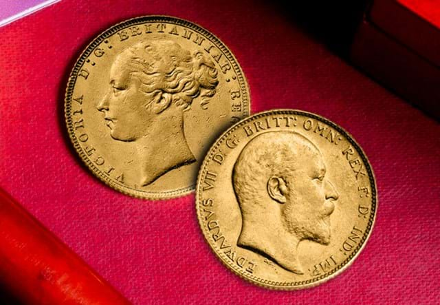 Edward VII And Queen Victoria Gold Sovereign Pair Lifestyle 08