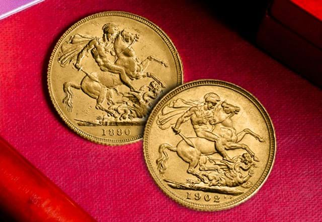 Edward VII And Queen Victoria Gold Sovereign Pair Lifestyle 01