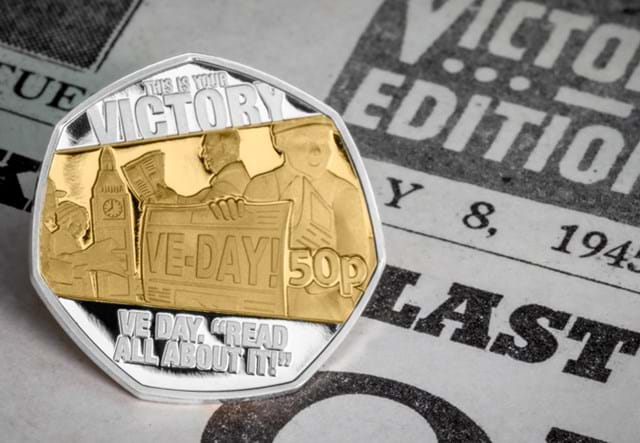 VE Day Silver £5 (Gold Plate) With Single 50P Lifestyle 03